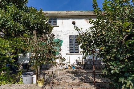 Foto Villa unifamiliare a Cerreto Guidi di 190 m² con 7 locali in vendita