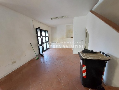 Foto Casa indipendente a Buti Cascine La Croce di 161 m² con 4 locali