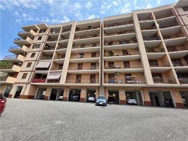 Foto Appartamento in Via PANORAMICA DELLO STRETTO 1405/B, Messina di 128 m²