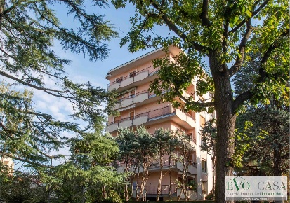 Foto Appartamento in Via Corridoni 6, Castellanza di 236 m² con 5 locali
