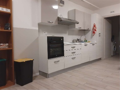 Foto Appartamento in Vicolo Galaso 7, Trento Centro Storico di 95 m²