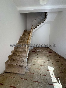 Foto Casa indipendente a Mazara del Vallo di 68 m² con 4 locali in vendita