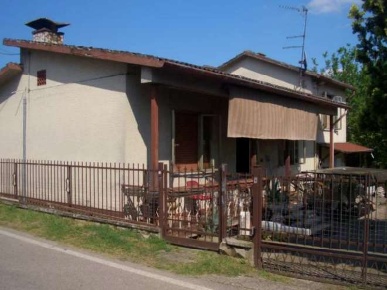 Foto Casa indipendente in Via F.lli Cervi, Giacciano con Baruchella Magona