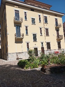 Foto Appartamento a Varese di 100 m² con 3 locali in affitto