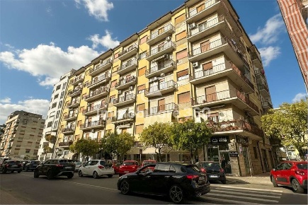 Foto Appartamento in Via Caloprese 90, Cosenza Centro di 121 m² in vendita