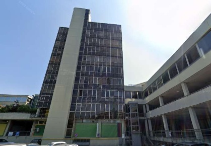 Foto Ufficio in Via Pietro Giardini, Modena San Faustino di 1122 m²