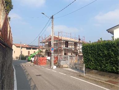 Foto Villa unifamiliare a Albiolo di 140 m² con 5 locali in vendita