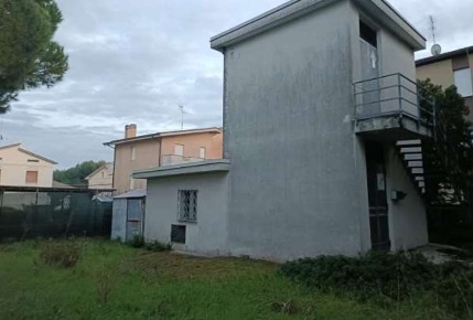 Foto Magazzino in Via Marche, Fermo Lido Di Fermo di 199 m² con 1 locali
