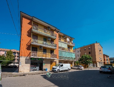 Foto Appartamento in Via Alvarado 20, Modena Villaggio Giardino di 94 m²