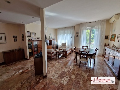 Foto Appartamento in Via Aristotele, Cornaredo Centro di 100 m² in vendita