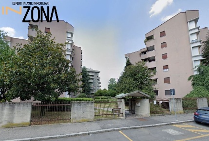 Foto Appartamento in Via Pizzagalli, Monza Triante di 137 m² con 4 locali