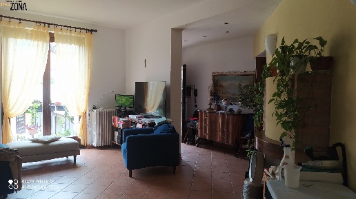 Foto Appartamento in Via Per Incirano, Nova Milanese di 134 m² con 3 locali