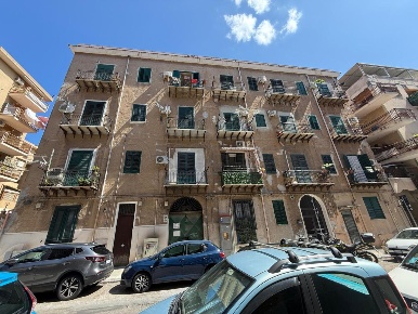 Foto Appartamento in Via Aloisio Juvara 115, Palermo Montepellegrino