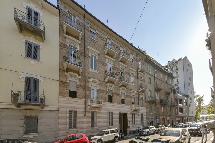 Foto Appartamento in via susa 6, Torino Cit Turin di 100 m² con 3 locali