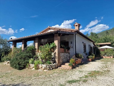 Foto Villa unifamiliare in strda di cocciano, Guardea di 146 m² in vendita