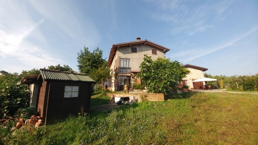 Foto Appartamento in via zocchese 1066, Guiglia di 180 m² con 5 locali