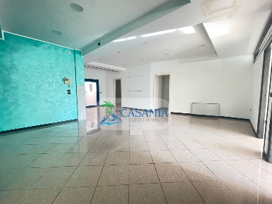 Foto Ufficio a San Benedetto del Tronto Porto d'Ascoli di 190 m² in affitto