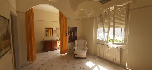 Foto Locale commerciale in Via Armando Diaz 7, Somma Lombardo Centro