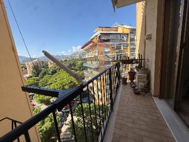 Foto Appartamento in Viale Maria Santissima Mediatrice, Palermo di 82 m²