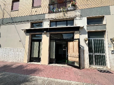 Foto Locale commerciale in via Musone, San Benedetto del Tronto di 65 m²