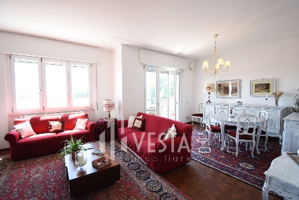 Foto Appartamento in Via Vivaldi, Casatenovo Centro di 155 m² con 4 locali