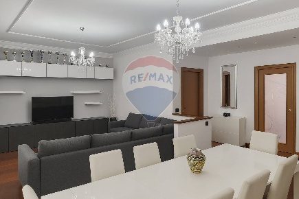 Foto Appartamento in via franco sacchetti, Sesto San Giovanni di 102 m²