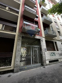 Foto Box in Via Pasquale Fornari, Milano Gambara di 12 m² con 1 locali