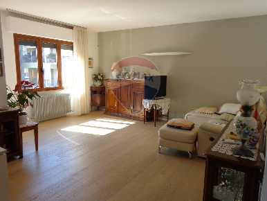 Foto Appartamento a Falconara Marittima Centro di 105 m² con 3 locali