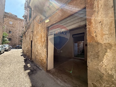 Foto Attività commerciale in Cortile Casermaggio, Palermo di 34 m²