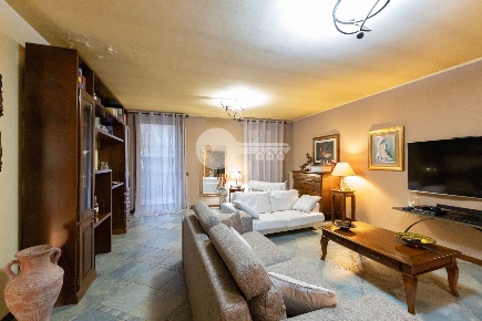 Foto Appartamento in Via San Pietro, Persico Dosimo Dosimo di 220 m²