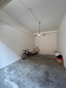 Foto Box a Porto San Giorgio di 26 m² con 1 locali in vendita