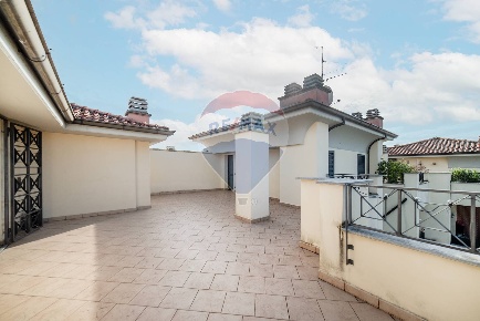 Foto Appartamento in Via Della Liberazione, Cambiago Centro di 85 m²