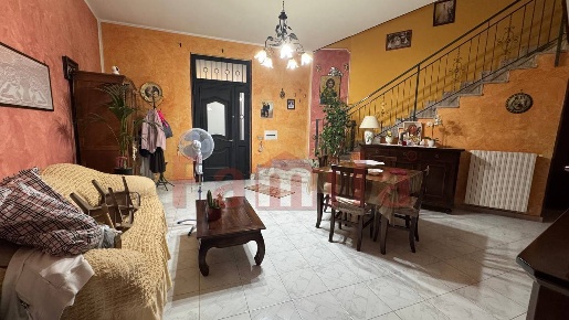 Foto Casa indipendente a Sirignano di 150 m² con 5 locali in vendita