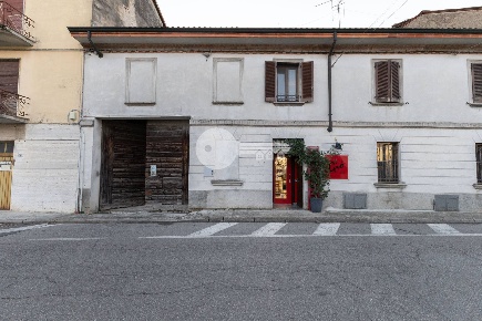 Foto Negozio in Via San Pietro, Persico Dosimo Dosimo di 60 m² in vendita