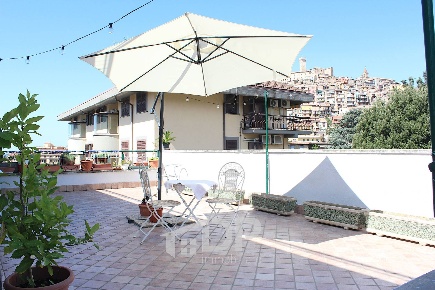 Foto Appartamento in VIale Tivoli, Palombara Sabina Centro di 120 m²