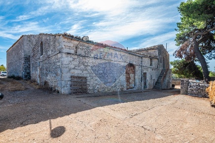 Foto Rustico in contrada mendolilli, Ragusa Puntarazzi - Pozzillo di 350 m²