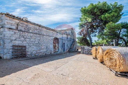 Foto Rustico in contrada mendolilli, Ragusa Puntarazzi - Pozzillo di 350 m²