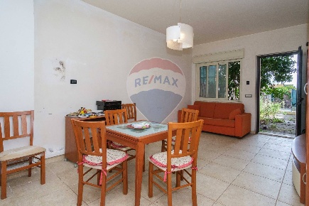 Foto Casa indipendente in Via Libertà, Riposto Centro di 81 m² con 4 locali