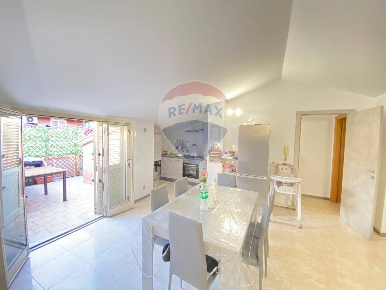 Foto Attico in Via Trento, Gravina di Catania Centro di 93 m² con 3 locali