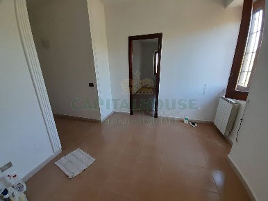 Foto Appartamento a Caserta Ercole di 80 m² con 3 locali in affitto