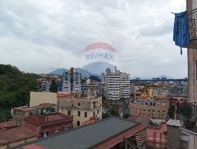 Foto Appartamento in Via Ponti Rossi, Napoli Ponti Rossi di 80 m²