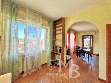 Foto Appartamento a Camogli Centro di 95 m² con 5 locali in vendita