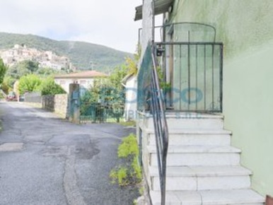 Foto Villa singola in via Maesta'  42, Ameglia Centro di 85 m² con 4 locali