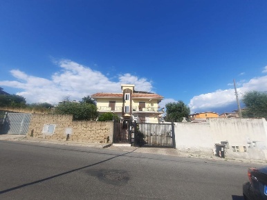 Foto Appartamento in Via Condofuri, Roma Rocca Cencia di 60 m² con 3 locali