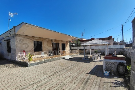 Foto Villa unifamiliare a Castel Volturno Bagnara Destra Volturno di 110 m²