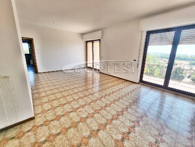 Foto Appartamento a Perugia di 190 m² con 6 locali in vendita