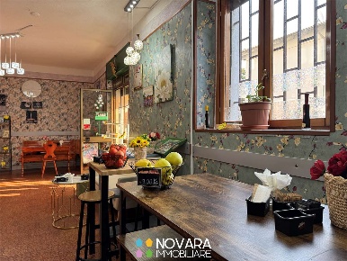 Foto Attività commerciale a Novara di 140 m² con 1 locali in vendita