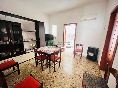 Foto Casa indipendente in Via Stoppani, Comiso Centro di 105 m² in vendita