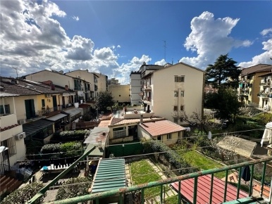 Foto Appartamento in VIA OLIVUZZO 8, Firenze Soffiano di 60 m² con 3 locali