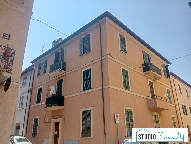 Foto Appartamento a Terni di 85 m² con 5 locali in vendita